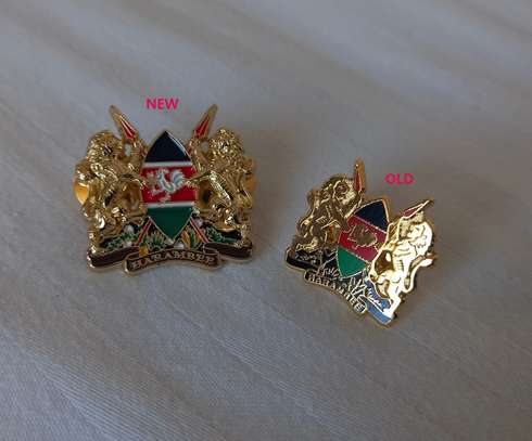 Enhanced Kenya Emblem 3D Gold Finish Lapel Pin Badge image 6