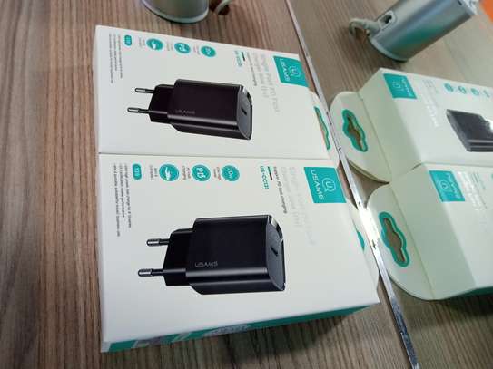 Usams PD Type-c Travel Charger Adapter image 1