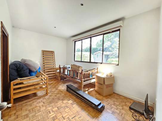 5 Bed House with En Suite in Kileleshwa image 9