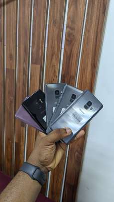 Samsung Galaxy S9 plus 128GB image 1