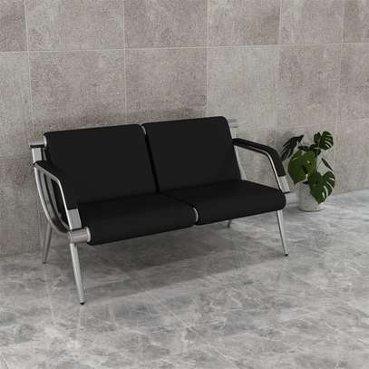 Office Chair: 5 Seater Executive Faux Black Office Seat image 2