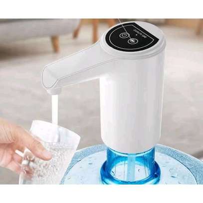 Rechargeable water pump Automatic rechargeable water pump image 1