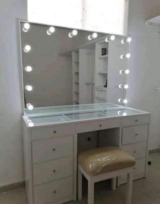 Lights fitted drawered classy vanity dresser image 1