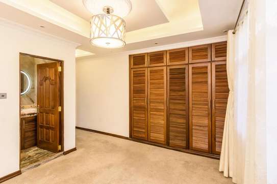 4 Bed House with En Suite in Runda image 20