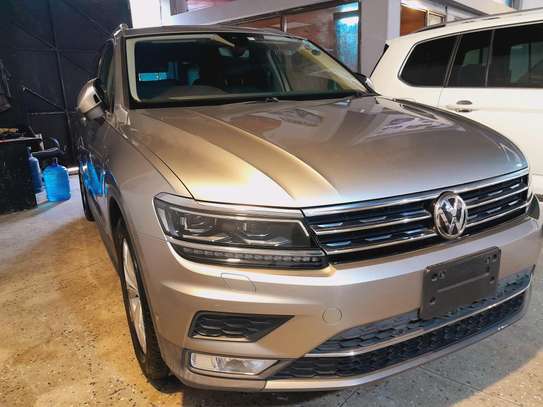 Volkswagen tiguan TSI gold 2018 image 2