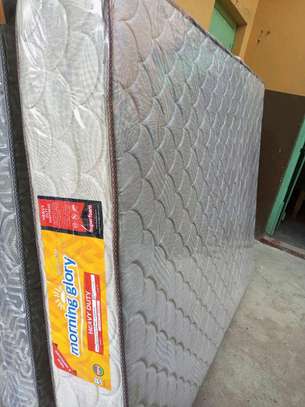 Land this great deal!5*6 quilted HD mattress 8inch image 2
