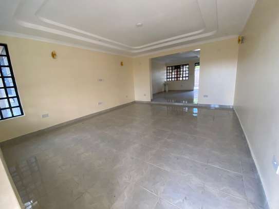 3 Bed House with En Suite in Kitengela image 2