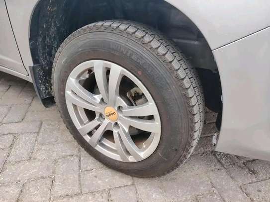 Toyota succeed TXG package image 4