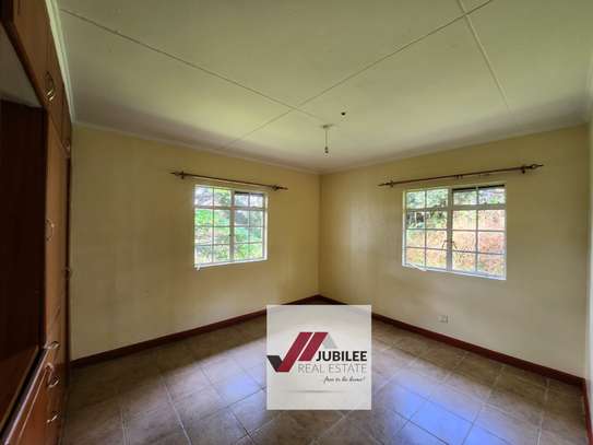 4 Bed House with En Suite in Kyuna image 2