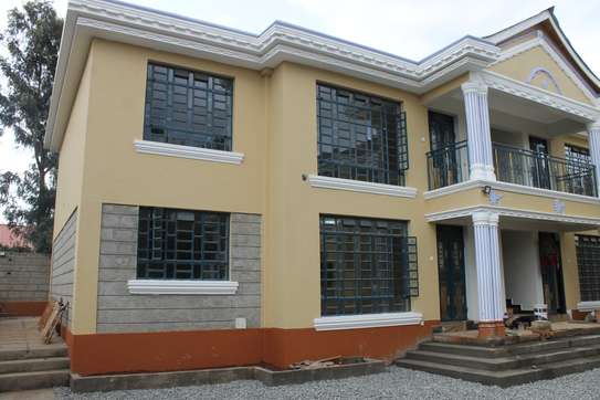 2 Bed Townhouse with Garage at Kerarapon Drive image 3