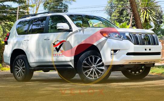 Toyota Landcruiser Prado TX For Hire in Nairobi image 2