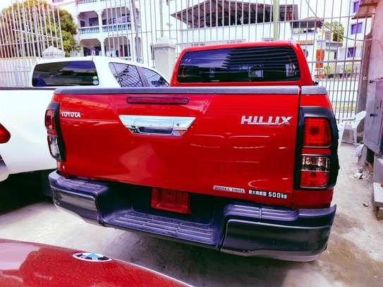 Toyota Hilux double cabin red 2018 image 14