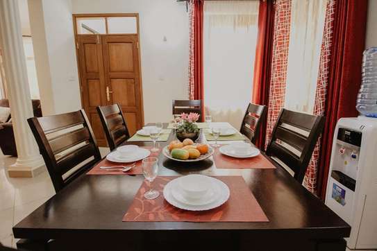 5 Bed House with En Suite in Shanzu image 18