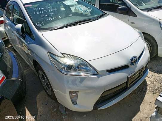 Toyota Prius  newshape image 3