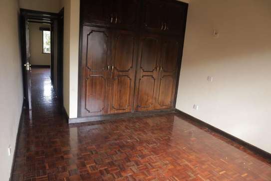 4 Bed Townhouse with Garden in Kileleshwa image 6