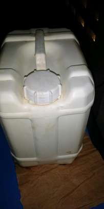 jerrican caps image 4