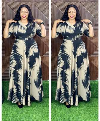 Elegant dress image 7