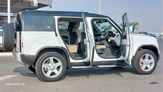 Range Rover defender sport 2023 white image 7