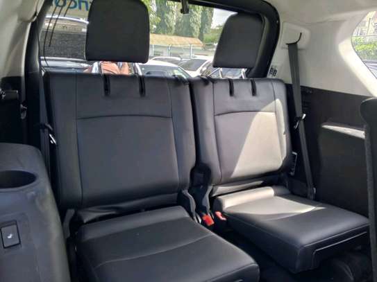 Toyota prado petrol image 8
