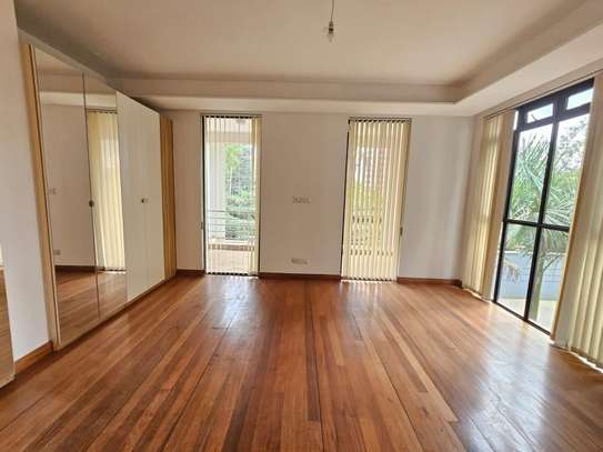 4 Bed Apartment with En Suite in Westlands Area image 24