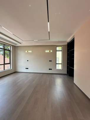 5 Bed House with En Suite at Convent Drive image 10