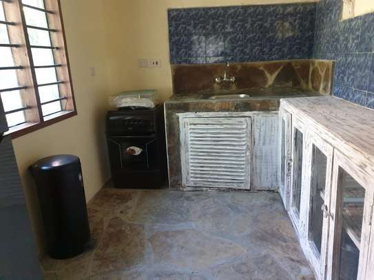 2 Bed House with En Suite in Watamu image 9