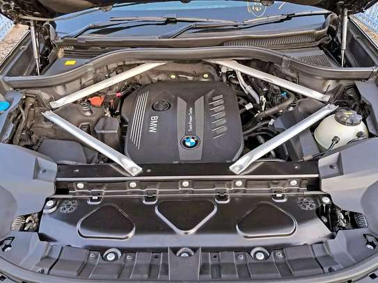 BMW X7 IM XDRIVE35d Grey 2020 image 6