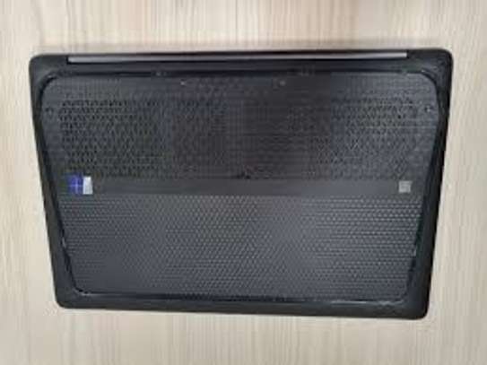 hp zbook studio g2 xeon image 14