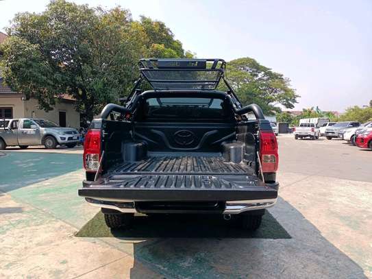 Hilux Revolution image 9