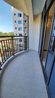 Serviced 3 Bed Apartment with Balcony in Kileleshwa image 10