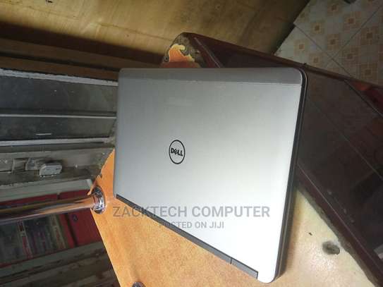 Laptop Dell Latitude E7240 8GB Intel Core I7 SSD 256GB image 2