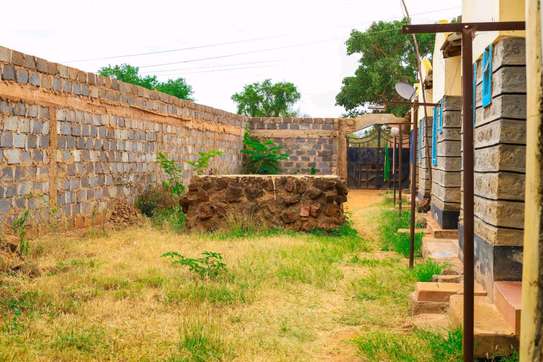 Natural Stone Garden Wall Earth Tones Durable image 4