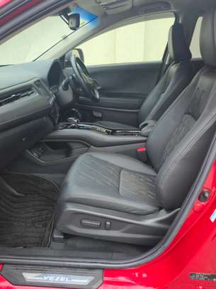 2019 Honda Vezel hybrid image 2