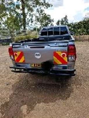TOYOTA HILUX SINGLE CAB FOR SALE image 2