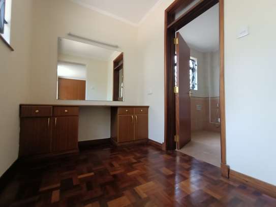 5 Bed Villa with En Suite in Lavington image 13