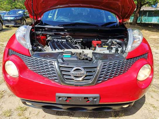 Make Nissan Juke Red color 2017 model image 8