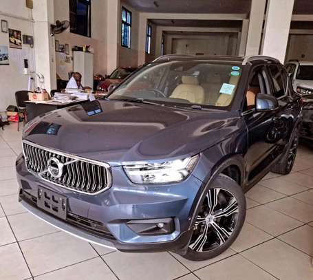 Volvo XC40 T5 2018 4MOTION image 3