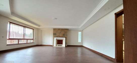 5 bedroom townhouse for rent in Spring Valley image 2