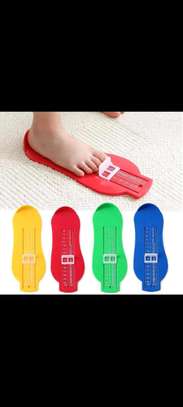 Kids foot measure tool image 3