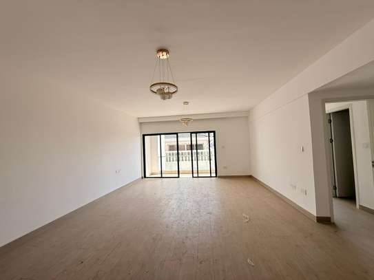2 Bed Apartment with En Suite at Kindaruma Road image 5