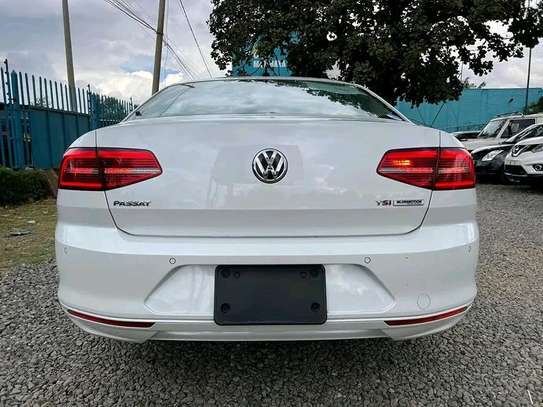 Volkswagen pasaat Sedan image 3