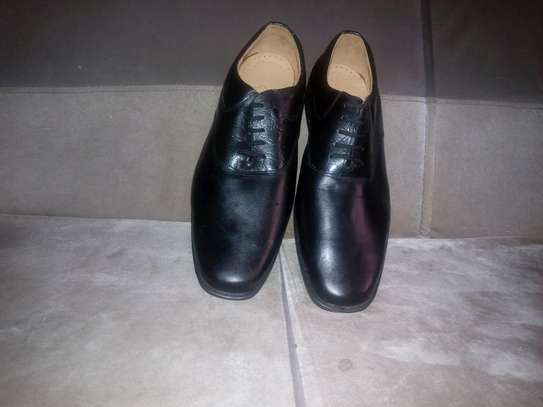 Official leather shoes image 3