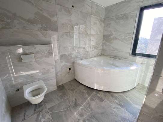 5 Bed Apartment with En Suite at Kileleshwa image 8