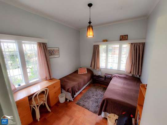 4 Bed House with En Suite at Nairobi image 14