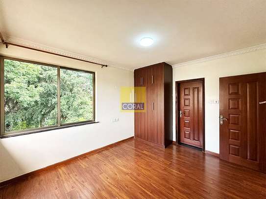 5 Bed Townhouse  in Lavington image 4