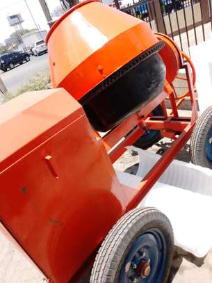 Indian Concrete mixer image 1