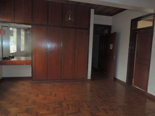 5 Bed Townhouse with En Suite at Runda Mimosa Road image 14