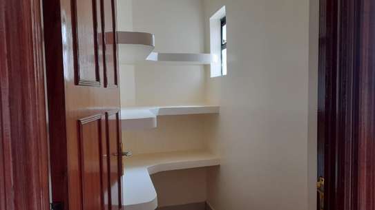 Serviced 3 Bed Apartment with En Suite in Westlands Area image 5