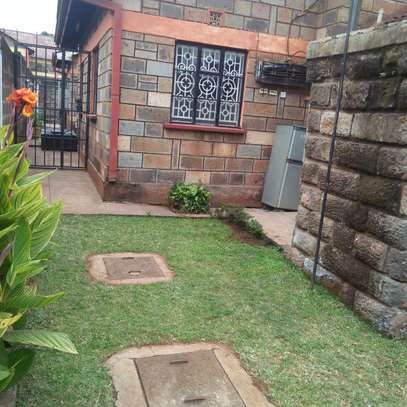 2br bungallow image 2