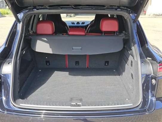 Porsche Cayenne turbo  sunroof 2019 image 7